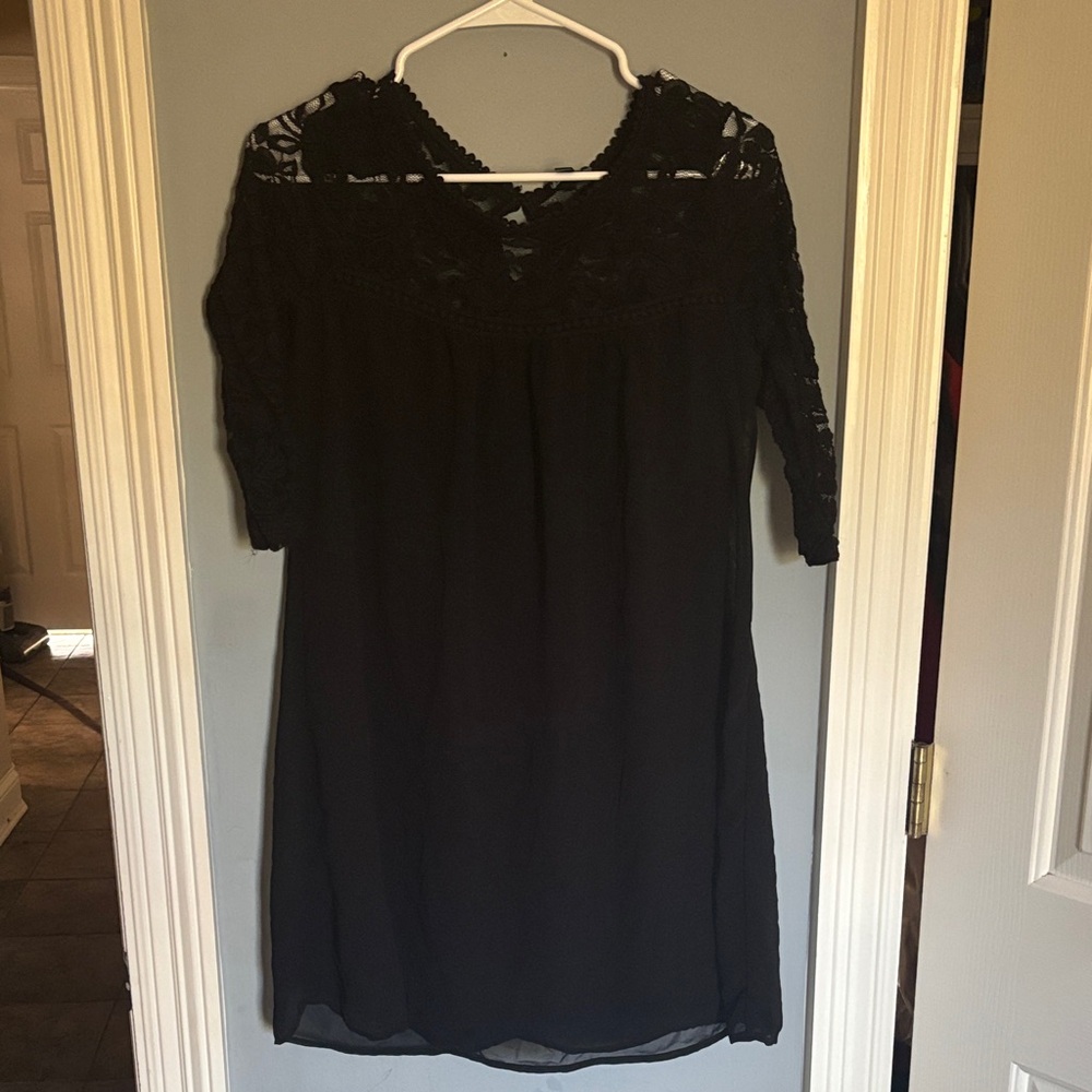 Elegant Black Lace Dress